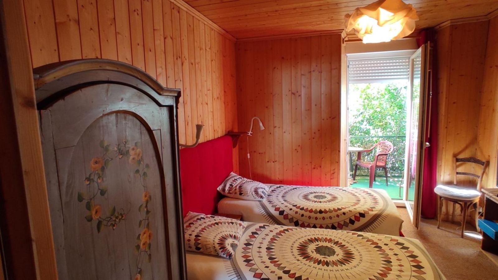 Albergue Chez Lizon Barcelonnette Exterior foto